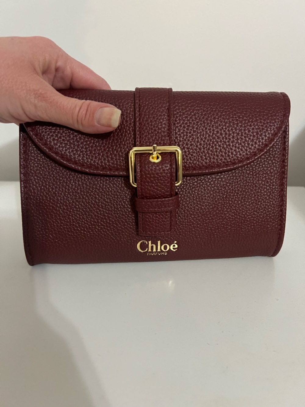NWOT Chloe Perfumes Burgundy Clutch with Gold Buckle Makeup Bag - Picture 7 of 9